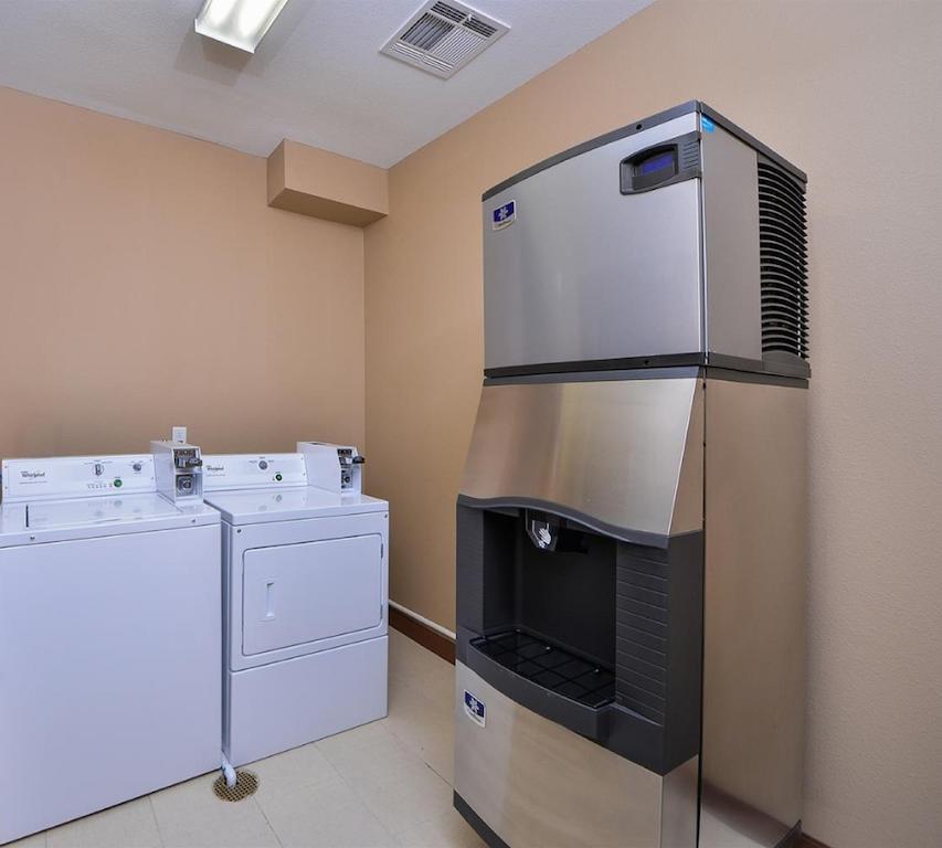Americas Best Value Inn & Suites Cuero מראה חיצוני תמונה