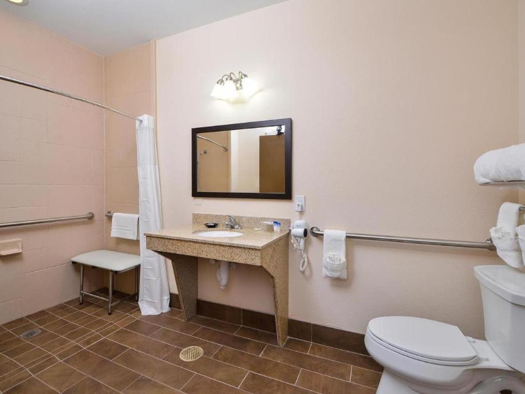 Americas Best Value Inn & Suites Cuero מראה חיצוני תמונה