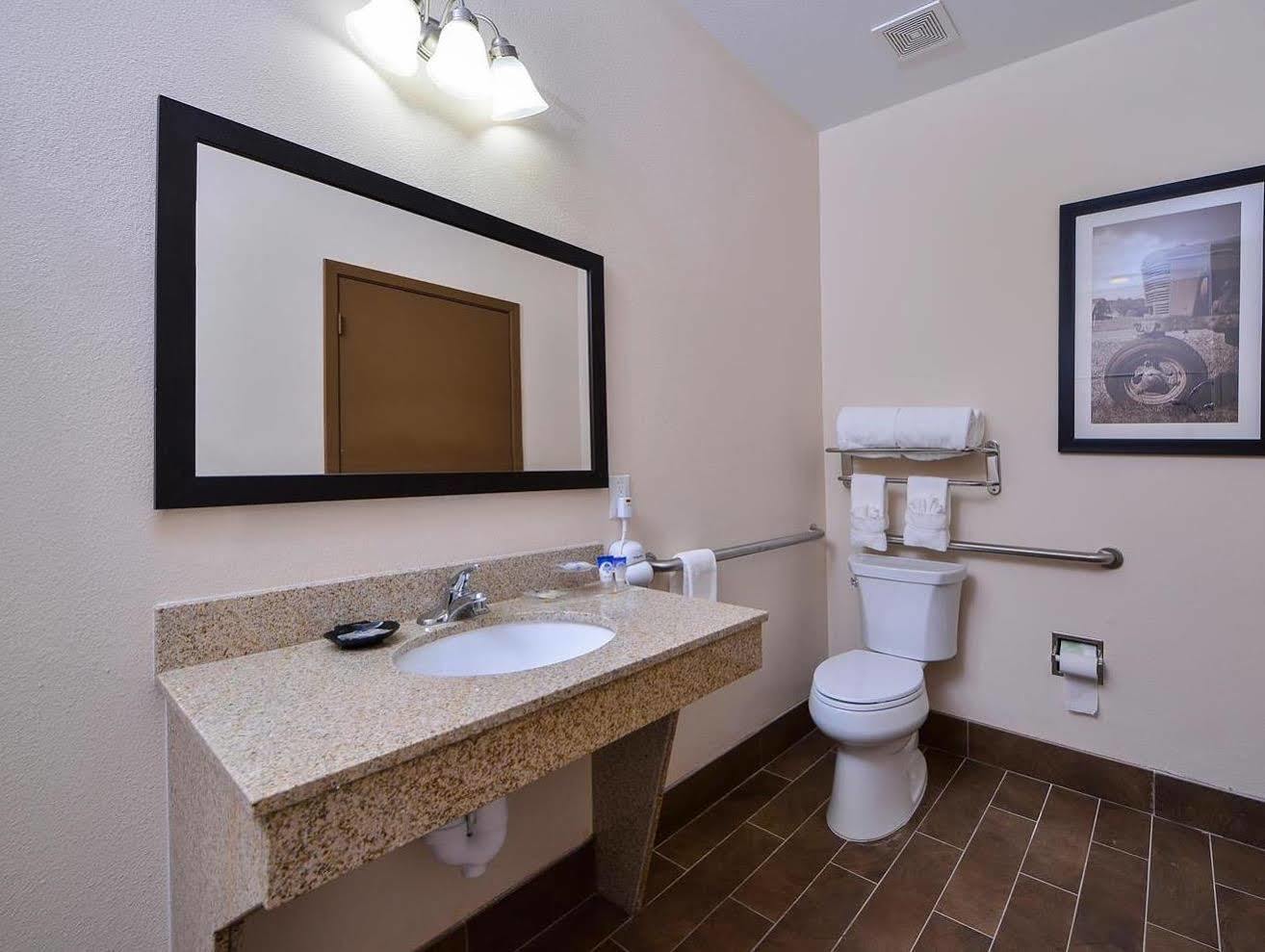 Americas Best Value Inn & Suites Cuero מראה חיצוני תמונה